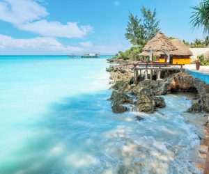 women adventure zanzibar